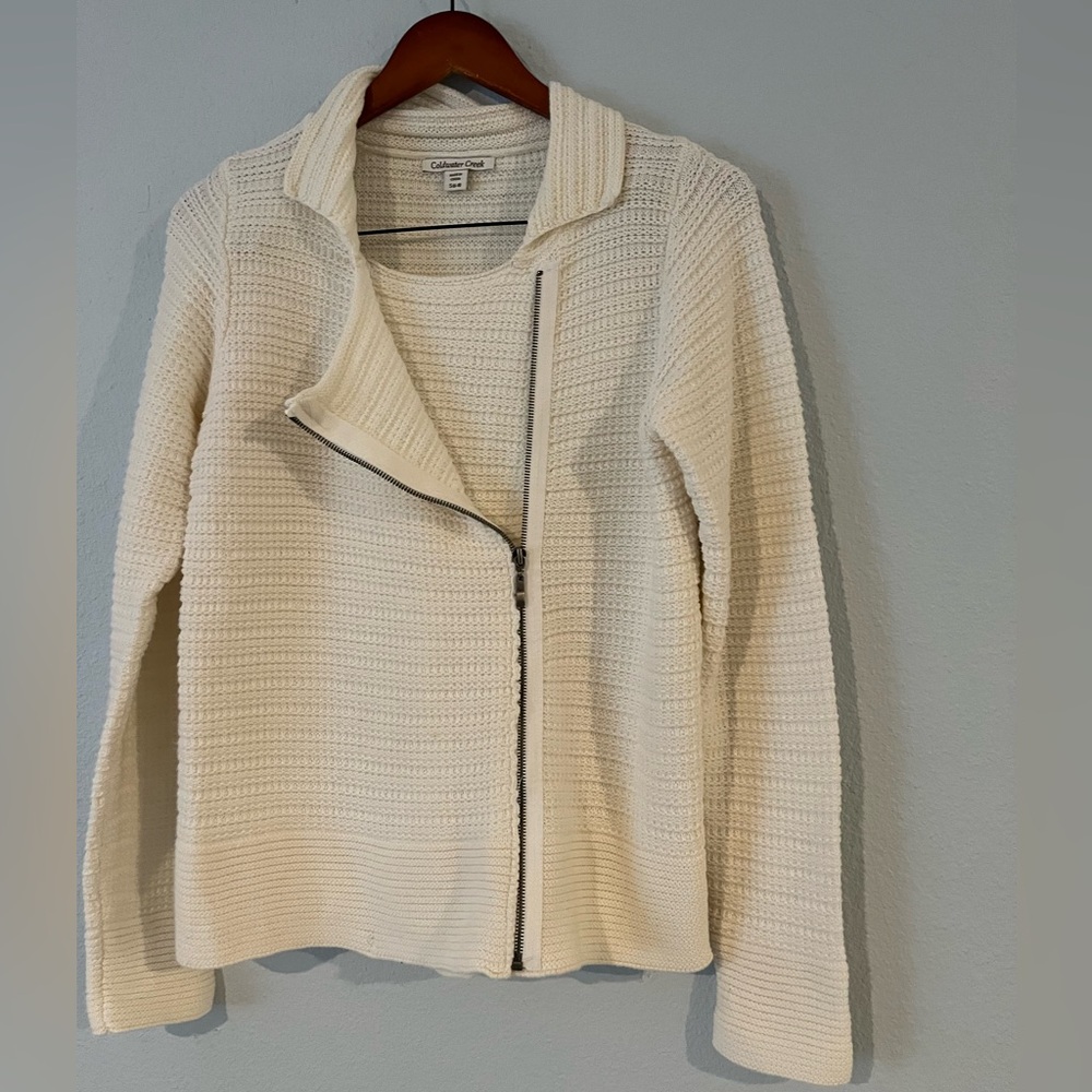 Coldwater Creek white textured asymmetric sweater‎
